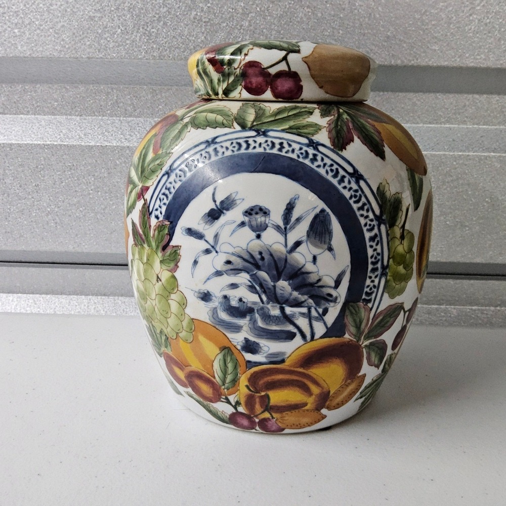 Oriental Accent  GingervJar with Lid Decorative Fruit Design Made in‎ China